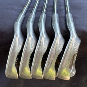 Ping Zing Black Dot iron set 4-8 mens right hand steel shaft