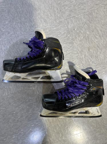 Used Senior Bauer Supreme 2S Pro Hockey Goalie Skates Regular Width 9