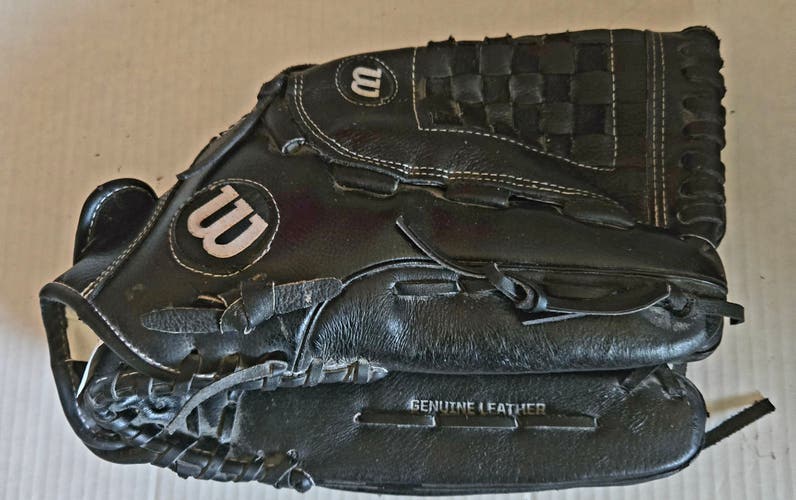Used  A360 Wilson Right Hand Throw Outfield A360 Baseball Glove 14"