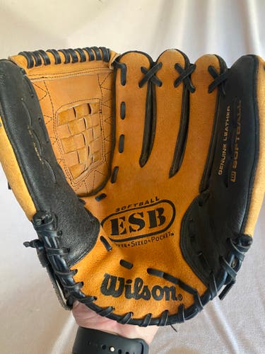 Used Wilson A2581 Softball Glove 13"