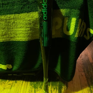 Used Adidas Vanquish Bat (-10) 16 oz 26"