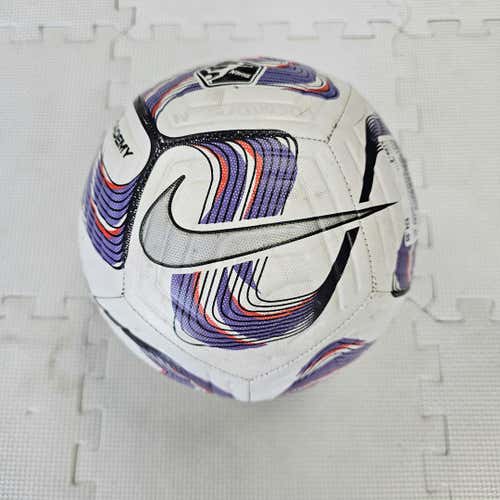 Used Nike Aerowsculpt Soccer Ball 4 Soccer Balls