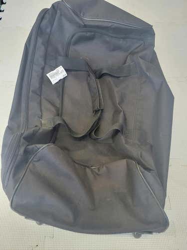 Used American Tourister Wheeled Bag Baseball And Softball Equipment Bags