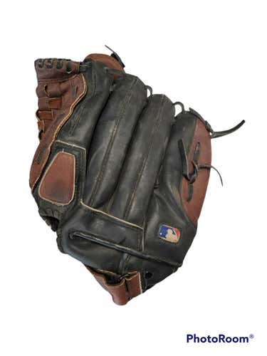 Used Wilson Bb Glove 11 1 2" Fielders Gloves