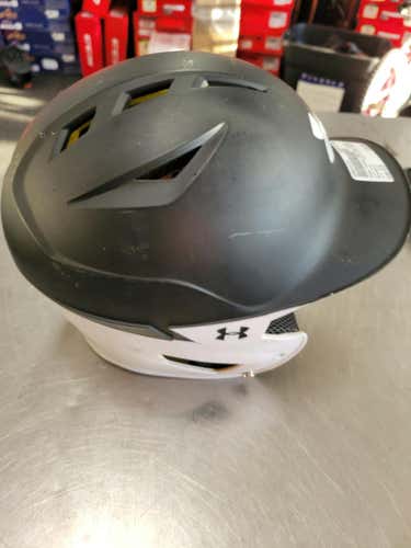 Used Under Armour Batting Helmet S M Standard Baseball And Softball Helmets