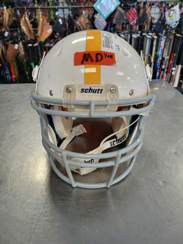 Used Schutt Recruit Hybrid 2016 Md Football Helmets