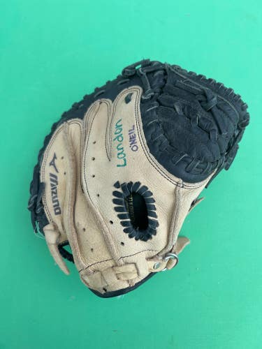 Used Mizuno Prospect Right Hand Throw Catcher's Baseball Glove 31.5"