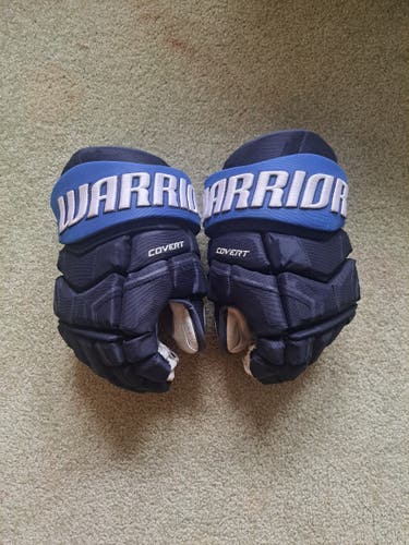 Used Winnipeg Jets Warrior Covert QRE Gloves 13" Pro Stock