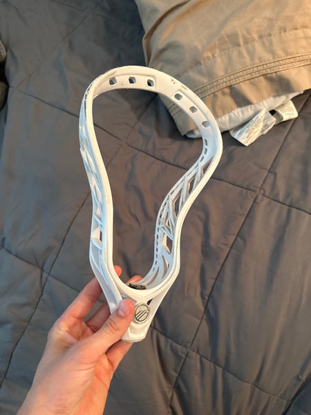 Maverik tank 2.0 lacrosse head