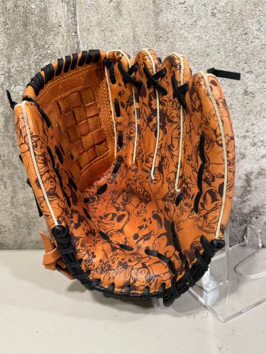 Disney Studio Collection Baseball Glove RHT NEW