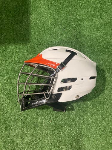 White Used S/M Cascade CPV-R Helmet