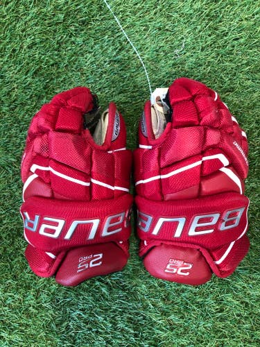 Used Junior Bauer Supreme 2S Pro Gloves 10"