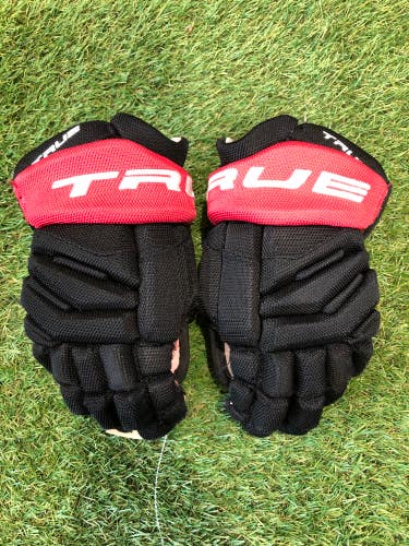 Used Junior True Gloves 10"