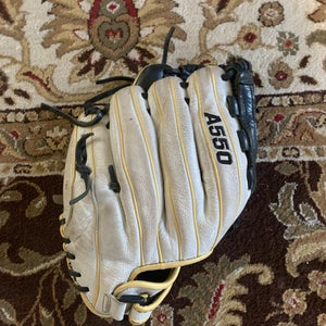 Wilson A550 Glove