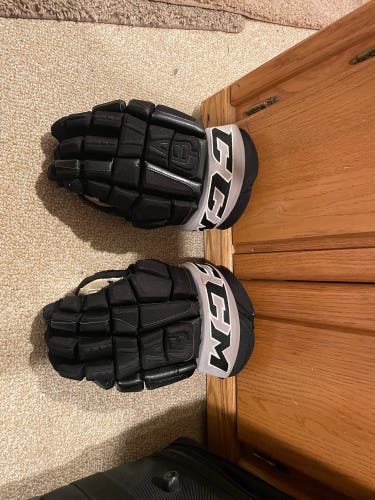 Used  CCM 14" Pro Stock Gloves