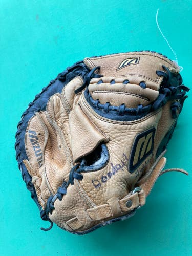 Used Mizuno Franchise Right Hand Throw Catcher's Baseball Glove 34"