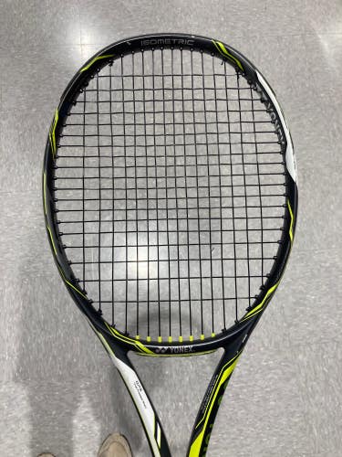 Used Men's YONEX EZONE DR 98 Tennis Racquet