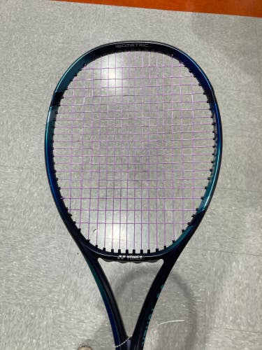 Used Men's YONEX EZONE 98 Tennis Racquet