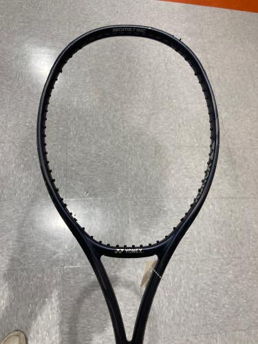 Used Men's YONEX EZONE 98 Tennis Racquet