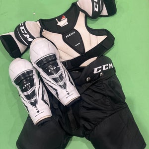 Used Medium Youth CCM LTP Shoulder Pads