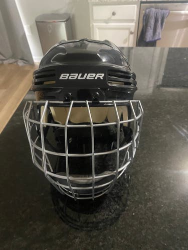 Used Large Bauer 4500 Helmet