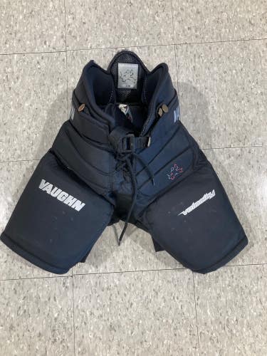Black Used Junior Small/Medium Vaughn V7 Hockey Goalie Pants