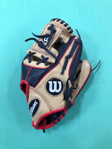 Used Wilson A550 Right-Hand Throw Infield Baseball Glove (11")