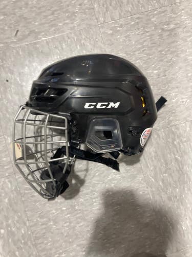 Used Medium CCM Tacks 310 Helmet