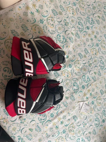 New  Bauer 13" Vapor 3X Gloves