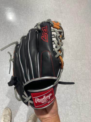 Used Rawlings R9 Right Hand Throw Baseball Glove 11.5"