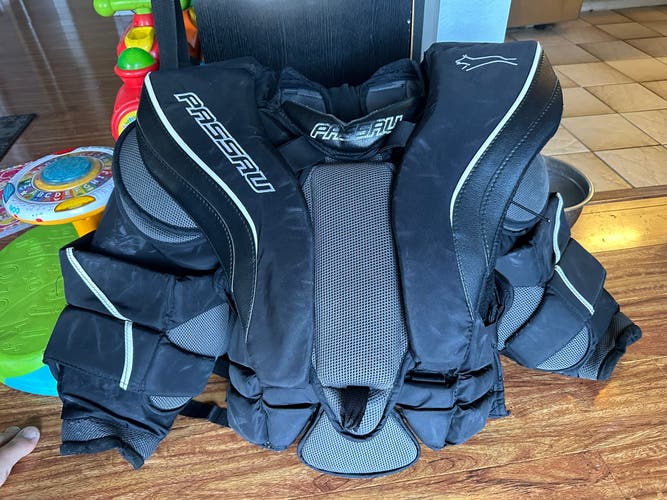 Passau Large Goalie Chest Protector Pro Pack Extra Beefed Up Arms And Shoulders
