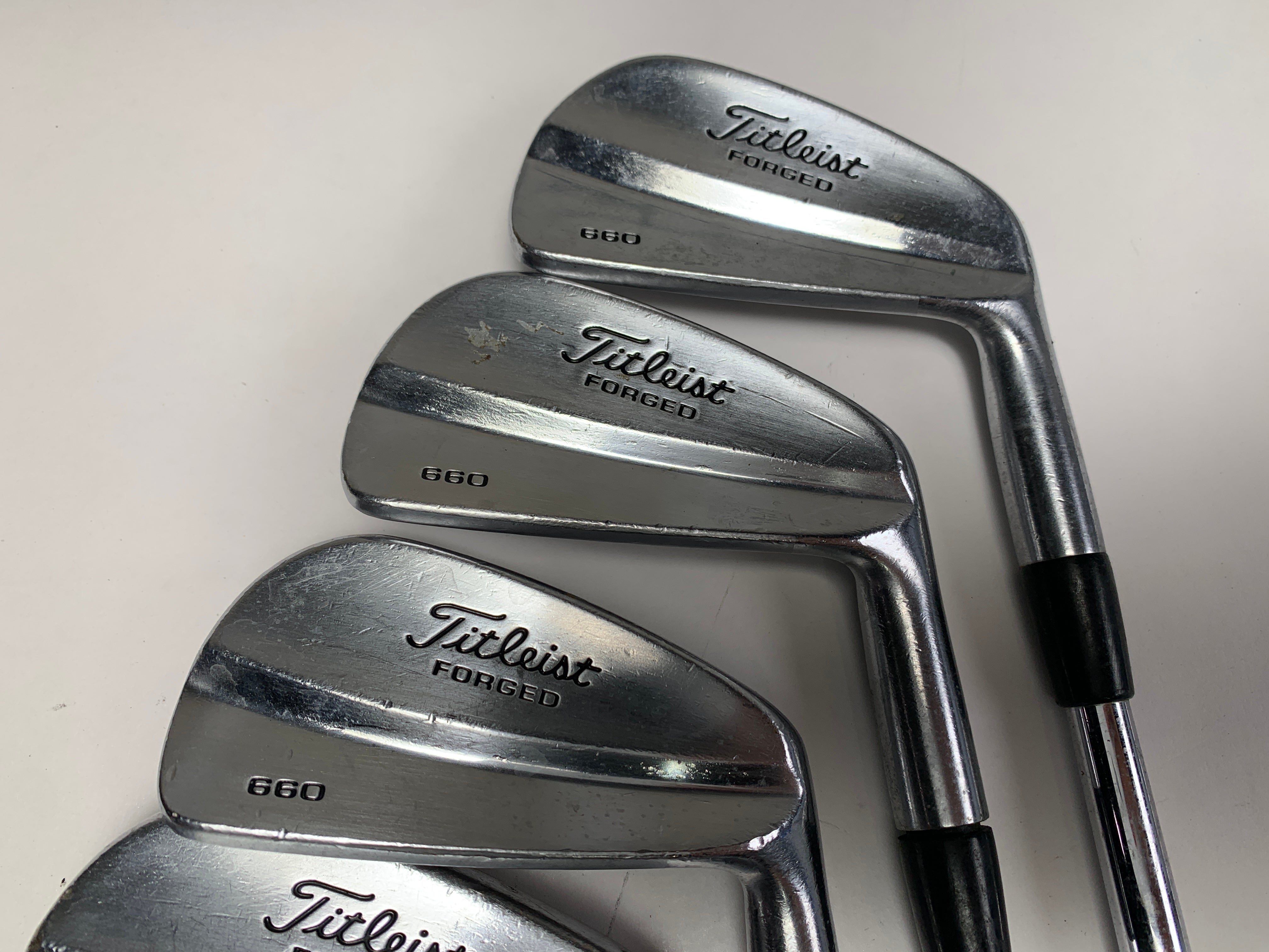 Titleist 660 Forged Iron Set 4-PW True Temper Dynamic Gold S300