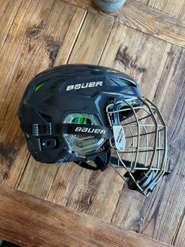 Used Medium Bauer  Hyperlite Helmet