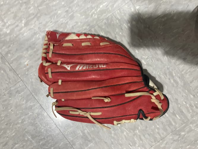Red Used Mizuno Prospect Series PowerClose Right Hand Throw Baseball Glove 11.5"