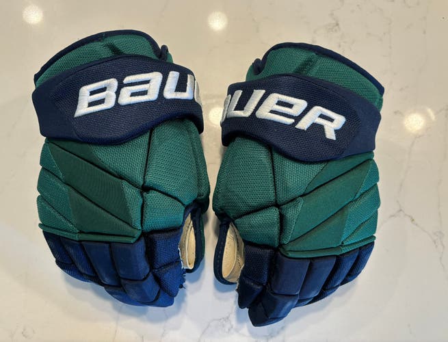 Bauer Vapor 1X Pro Lite Mercyhurst NCAA Gloves