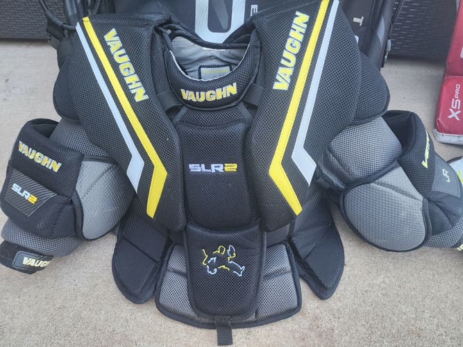 Used Large Vaughn Ventus SLR2 Goalie Chest Protector
