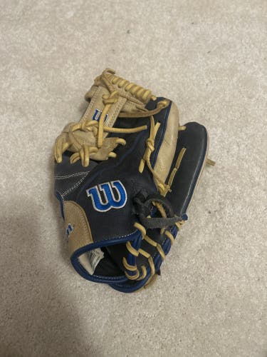 Used 2023 Infield 11.75" A1000 Baseball Glove