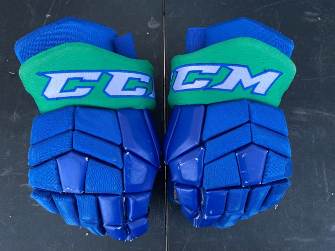 CCM HG42 Pro Stock Hockey Gloves 14" Blue BRONCOS 2841