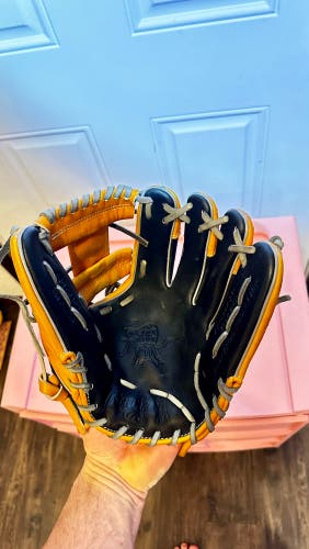 11.5” Rawlings Heart of the Hide PRO204-2TSS