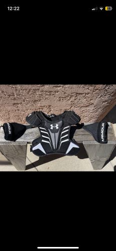 Boys Youth Lacrosse Package - Shoulder Pads, Gloves & Helmet