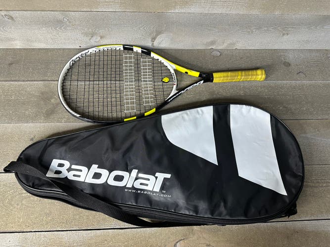 Babolat Nadal Jr 140 Juniors Tennis Racquet 680cm Head size With Cover Case 25”
