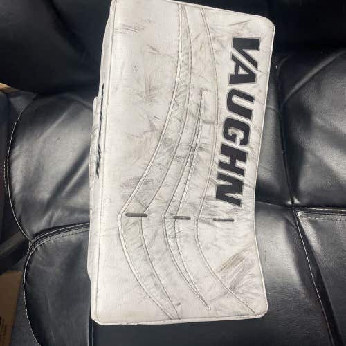 Size Intermediate Vaughn Velocity V7 int XF Ice Hockey Goalie Blocker