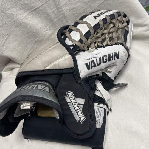 Size Junior Vaughn Vision 9200 Ice Hockey Goalie Glove Catch