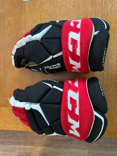 CCM Tacks 9080 Gloves 13”