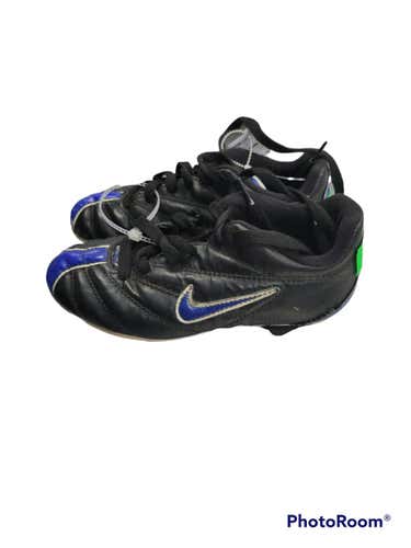 Used Nike Junior 01.5 Cleat Soccer Outdoor Cleats