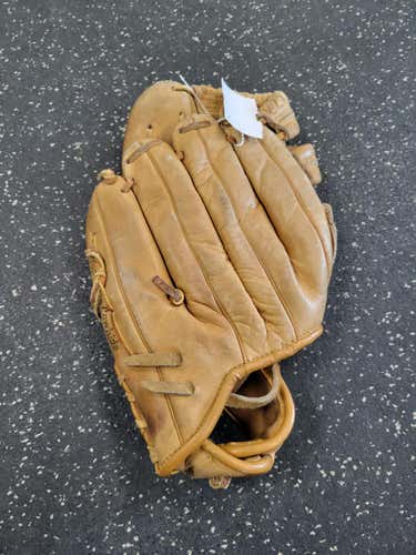 Used Mizuno Mz 1304 11 3 4" Fielders Gloves