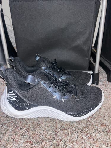 Black Used Men's Under Armour Shoes