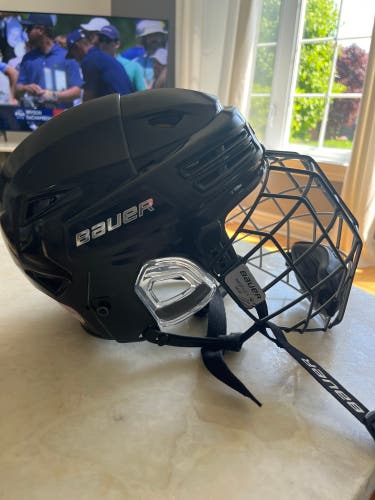 Bauer Small Black Re-Akt 200 Helmet Incl med Oreo Cage