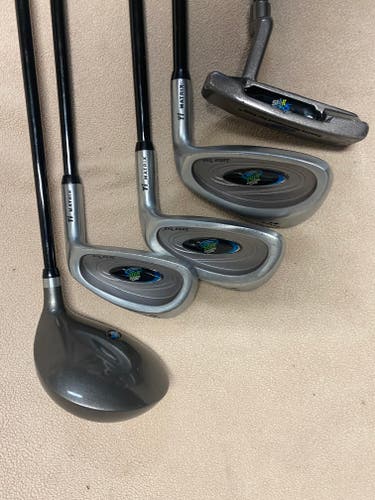 Used Junior Sports Ilustrated Right Handed Clubs (Full Set) Junior