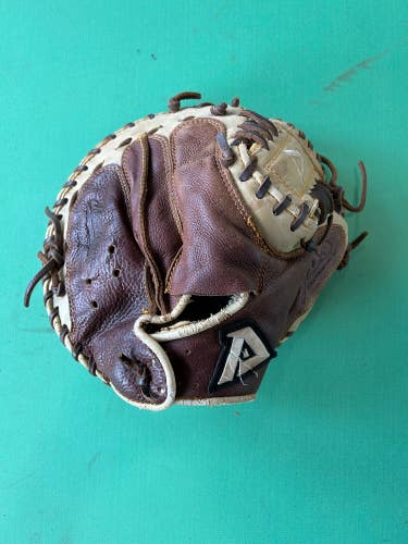 Used Akadema AGC 98 Right Hand Throw Catcher's Baseball Glove 32"